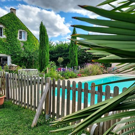 Le Bonheur Des Hotes Suèvres Buitenkant foto